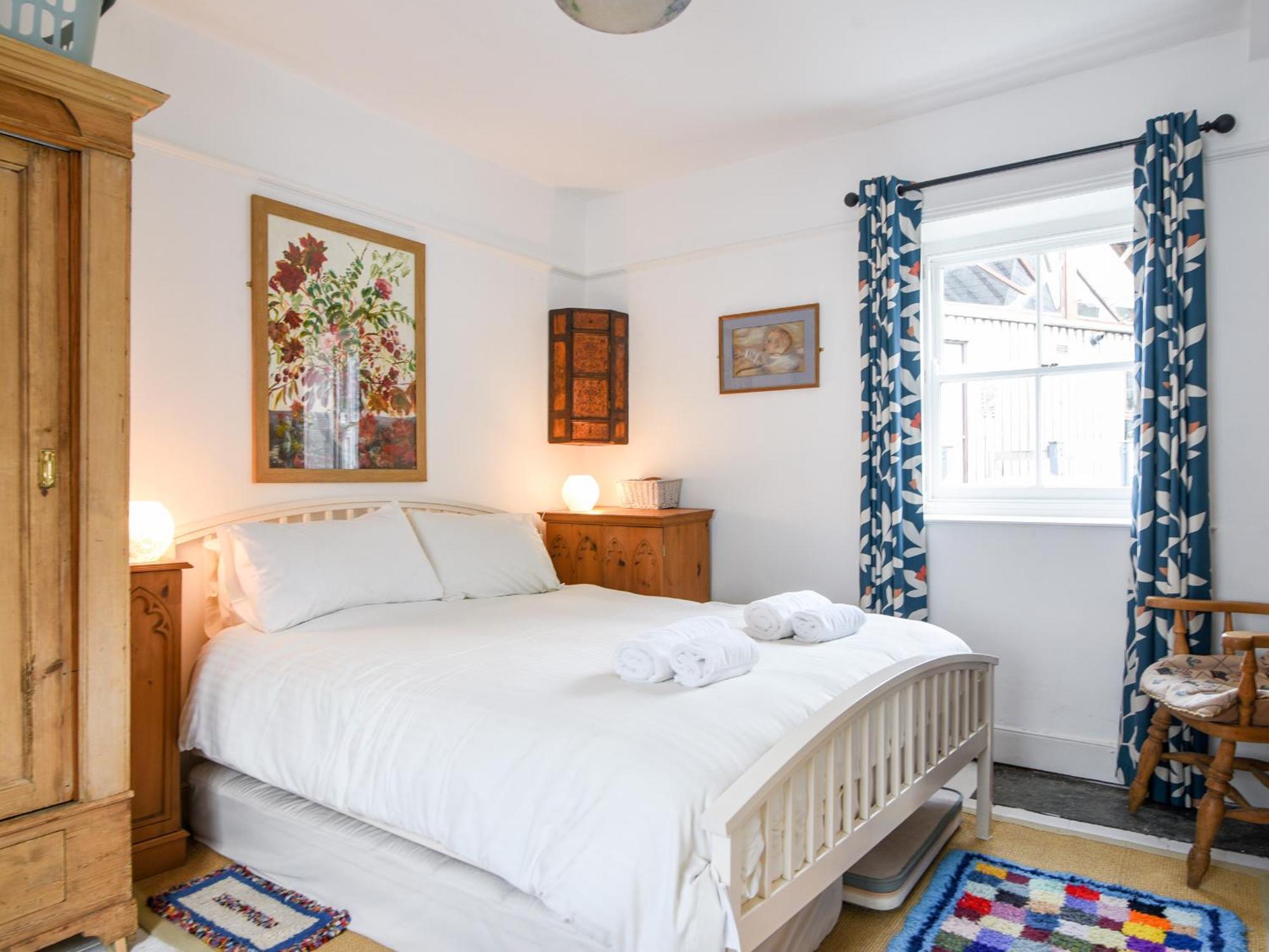 Naunton Cottage ライム・レジス エクステリア 写真