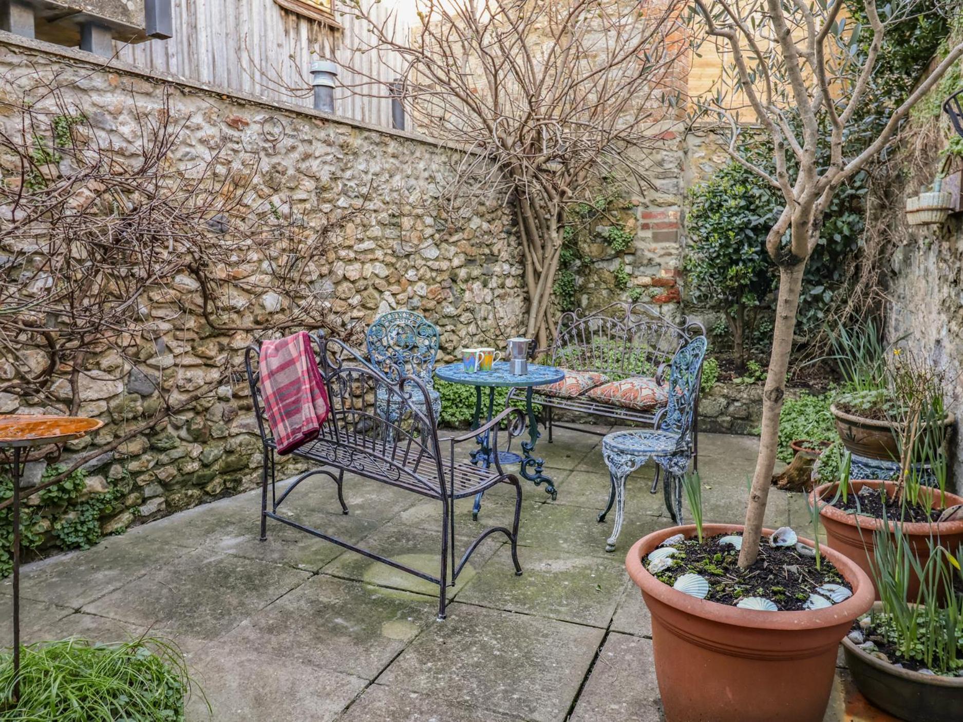 Naunton Cottage ライム・レジス エクステリア 写真
